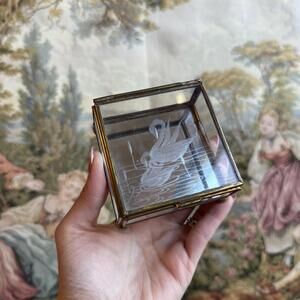 Vintage Square Swan etched Glass Jewelry box